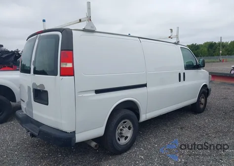 2008 Chevrolet Express Work Van z USA, uszkodzony, nr VIN 1GCGG25C481174944
